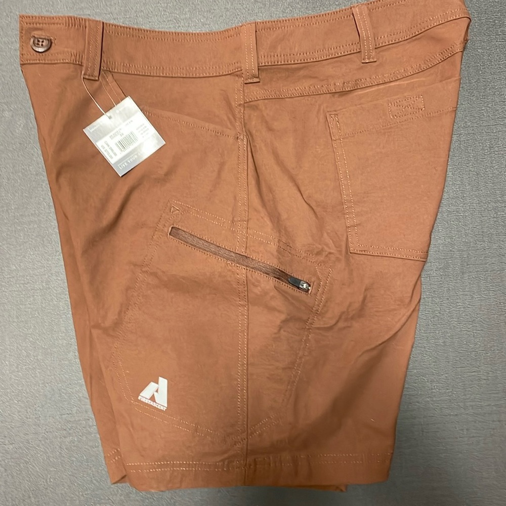 Eddie Bauer First Accent shorts